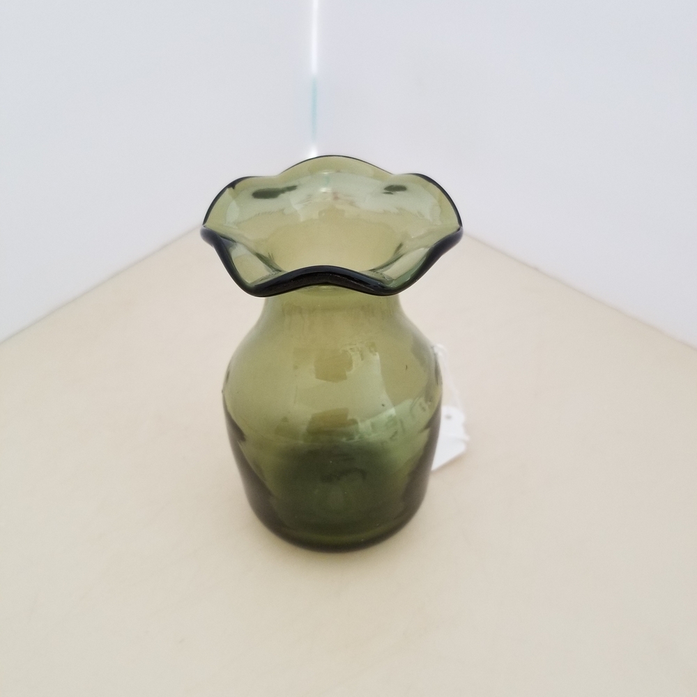 Elegant Green Glass Vase
